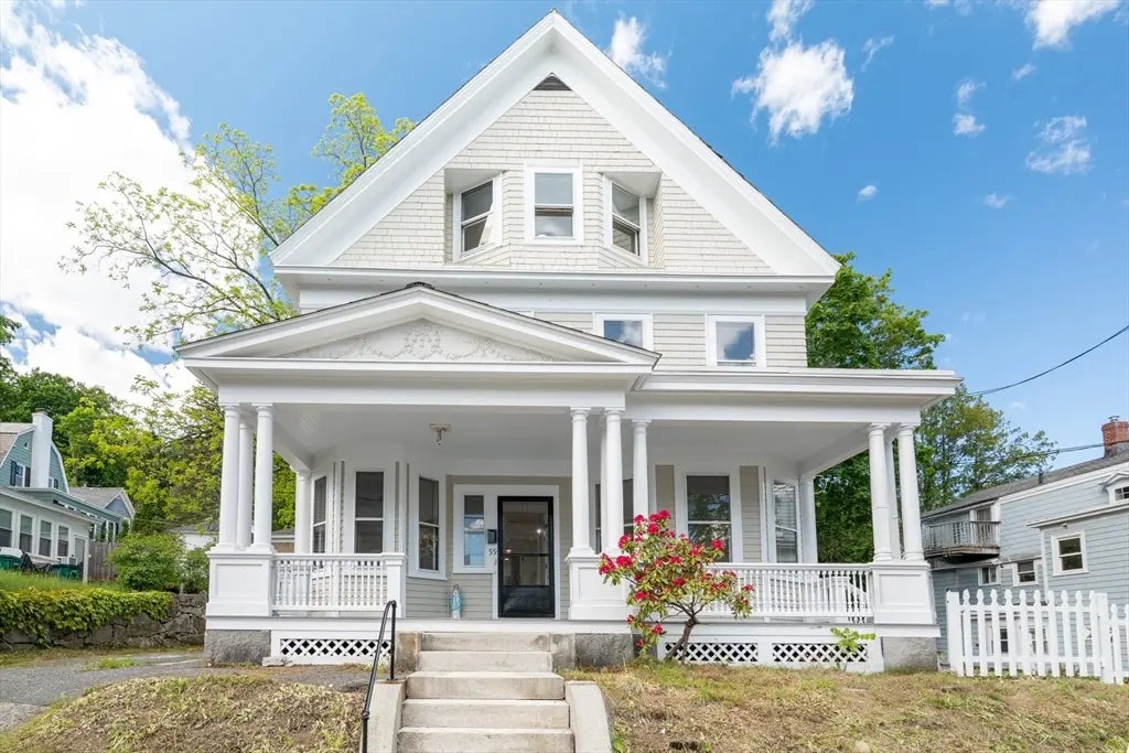 59 Arlington St, Fitchburg