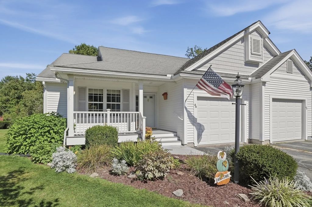 4 Concord Court #a, Webster