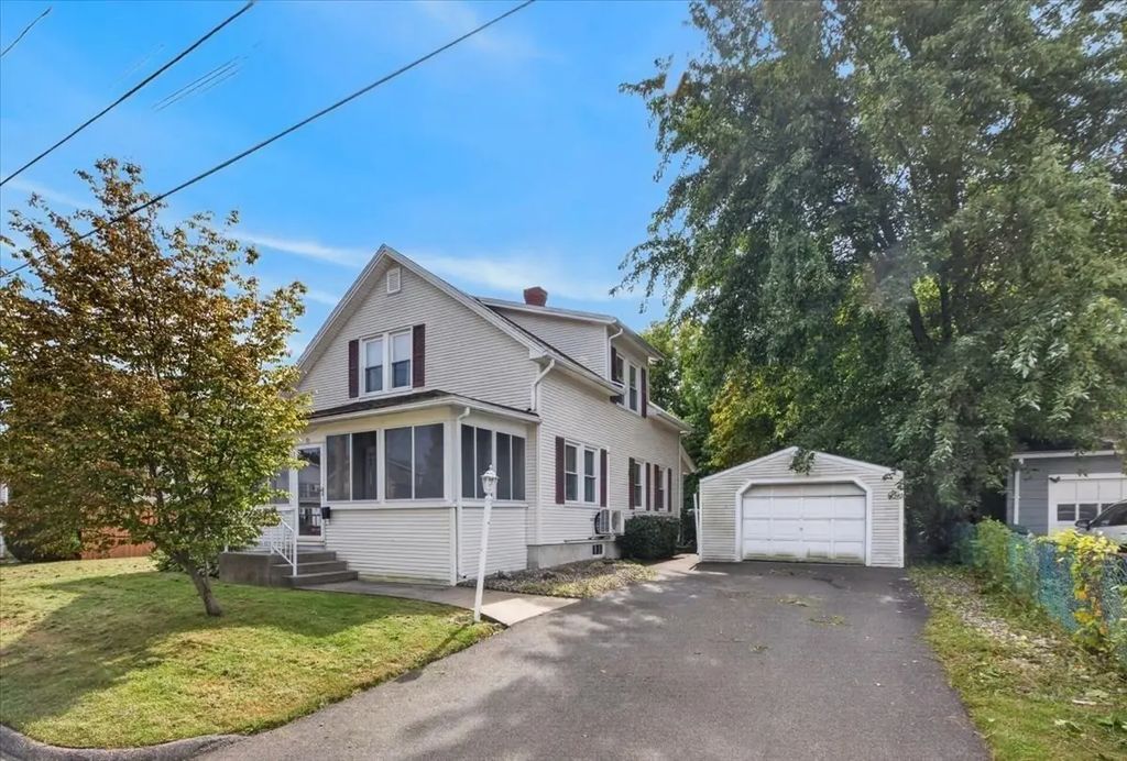 35 Lorraine St, Chicopee