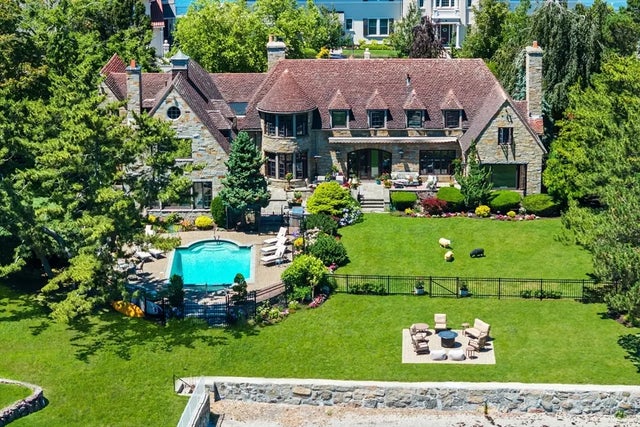 2 Lincoln House Pt., Swampscott