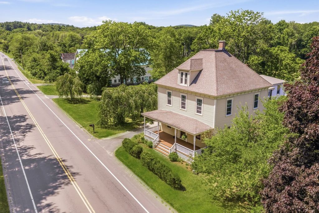 417 Westhampton Rd, Northampton