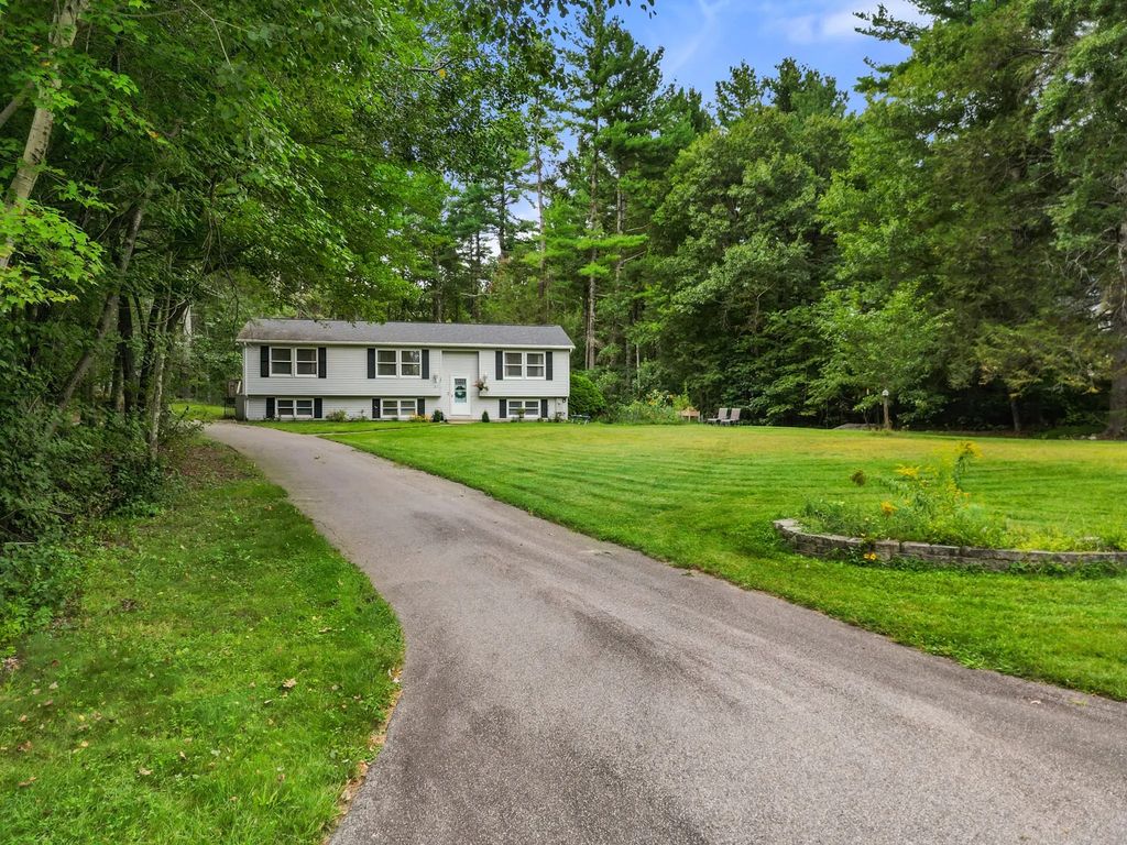 41 Woodland Rd, Uxbridge