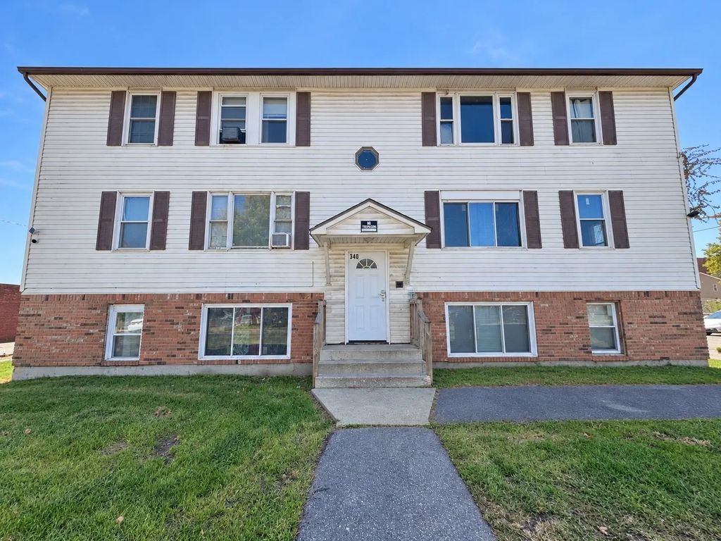 340 Appleton St #4, Holyoke