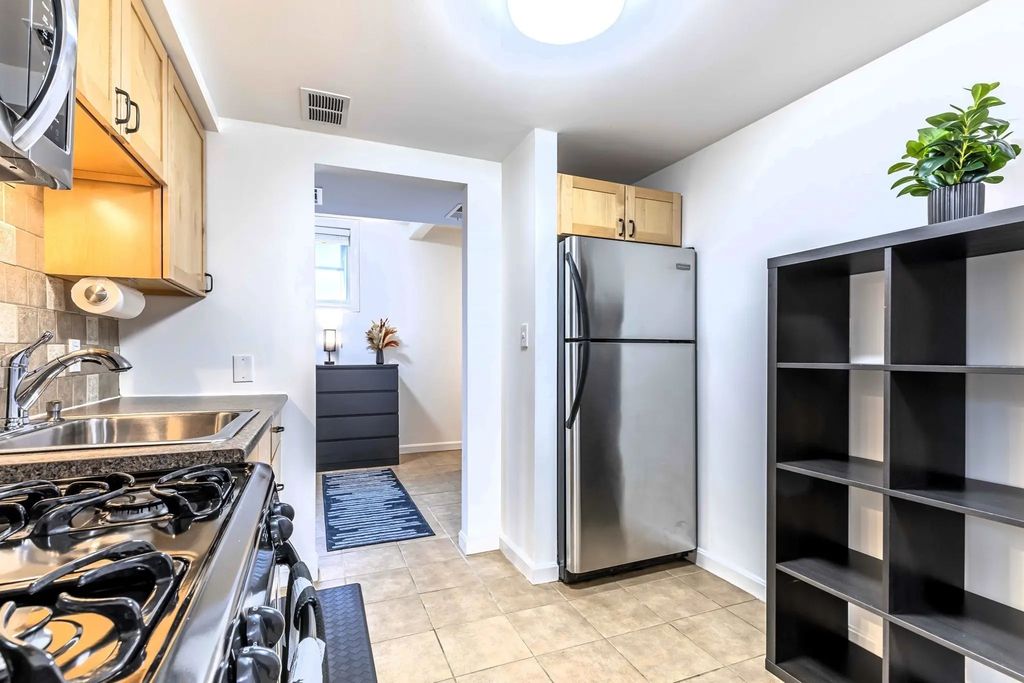 1 Dana Street #2, Cambridge