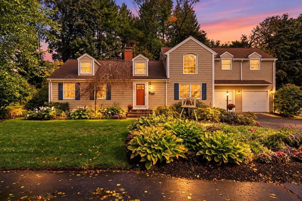 54 Edward Ave, Lynnfield