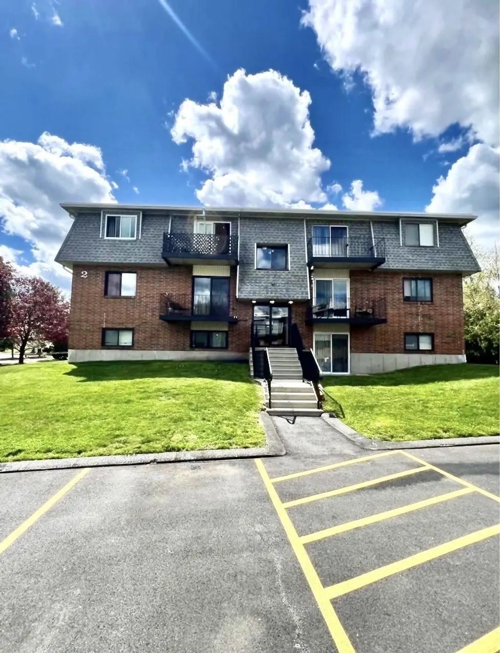 176 Maple Ave #2-4, Rutland