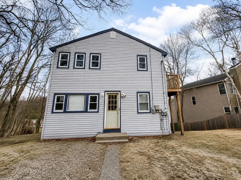 47 Lakeside Ave, Webster