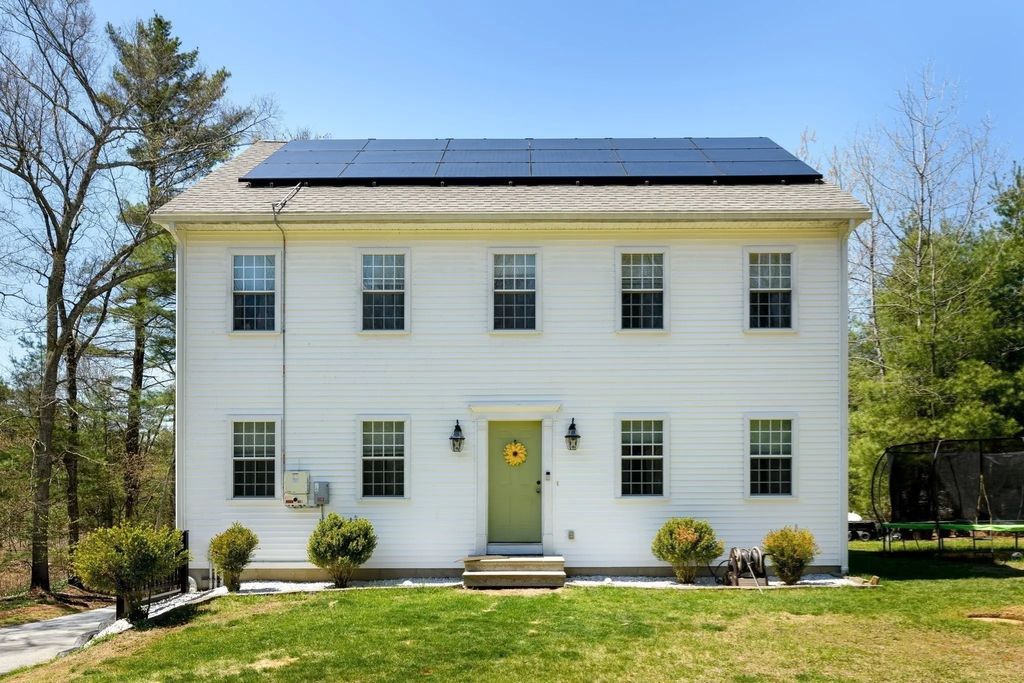 72 New Braintree Rd, West Brookfield