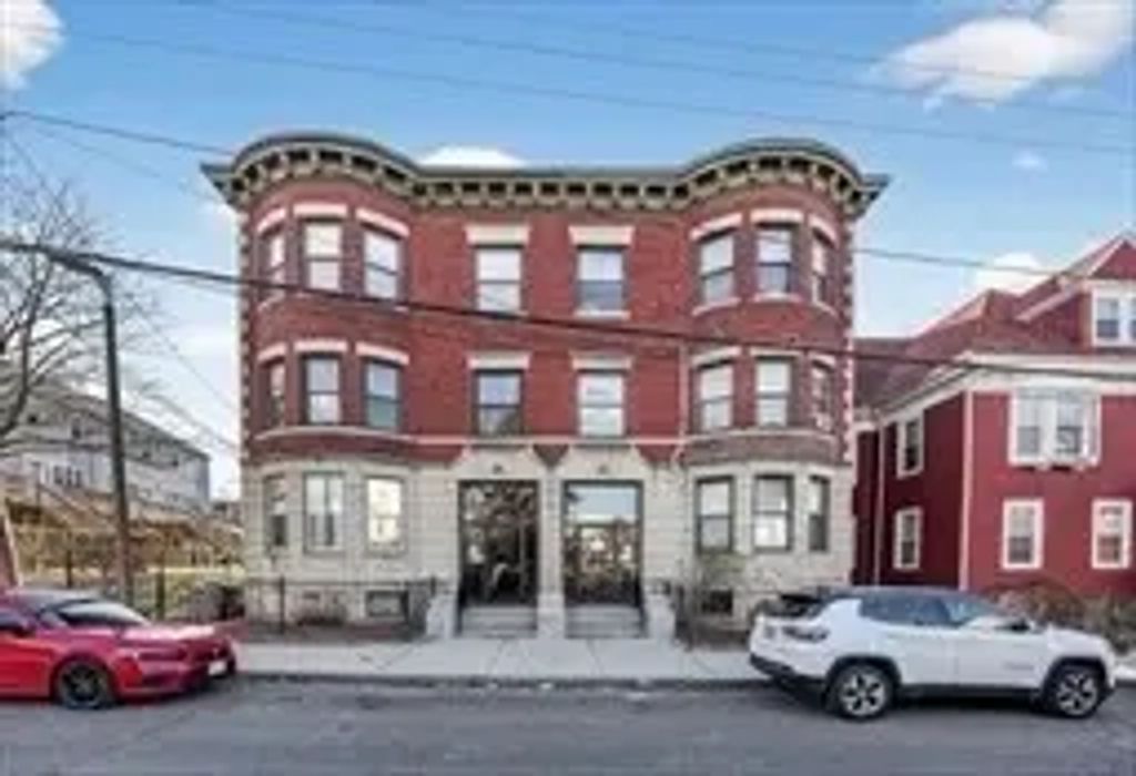 31 Homestead #2, Boston
