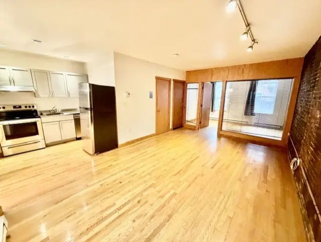 5 Thacher Court #1, Boston