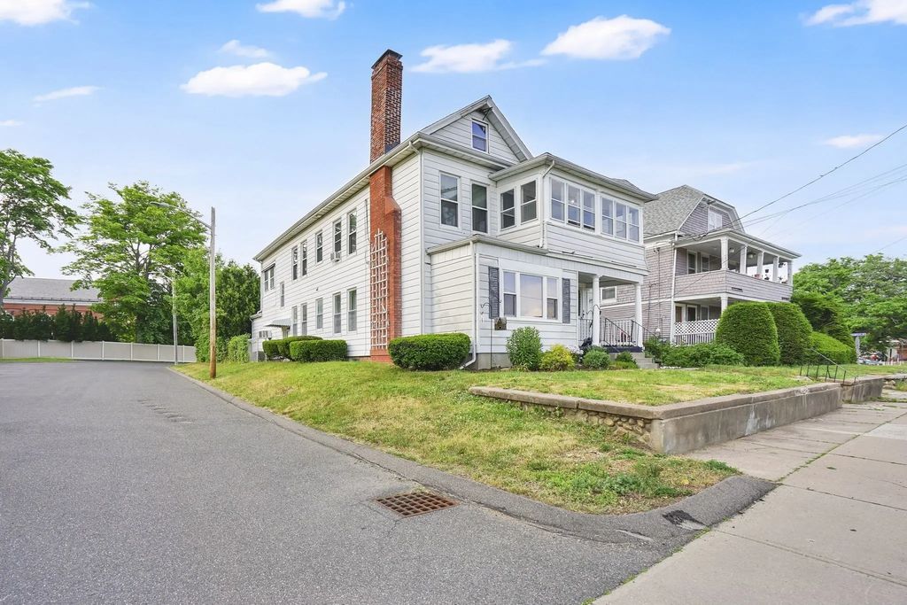 5-7 Corser St, Holyoke