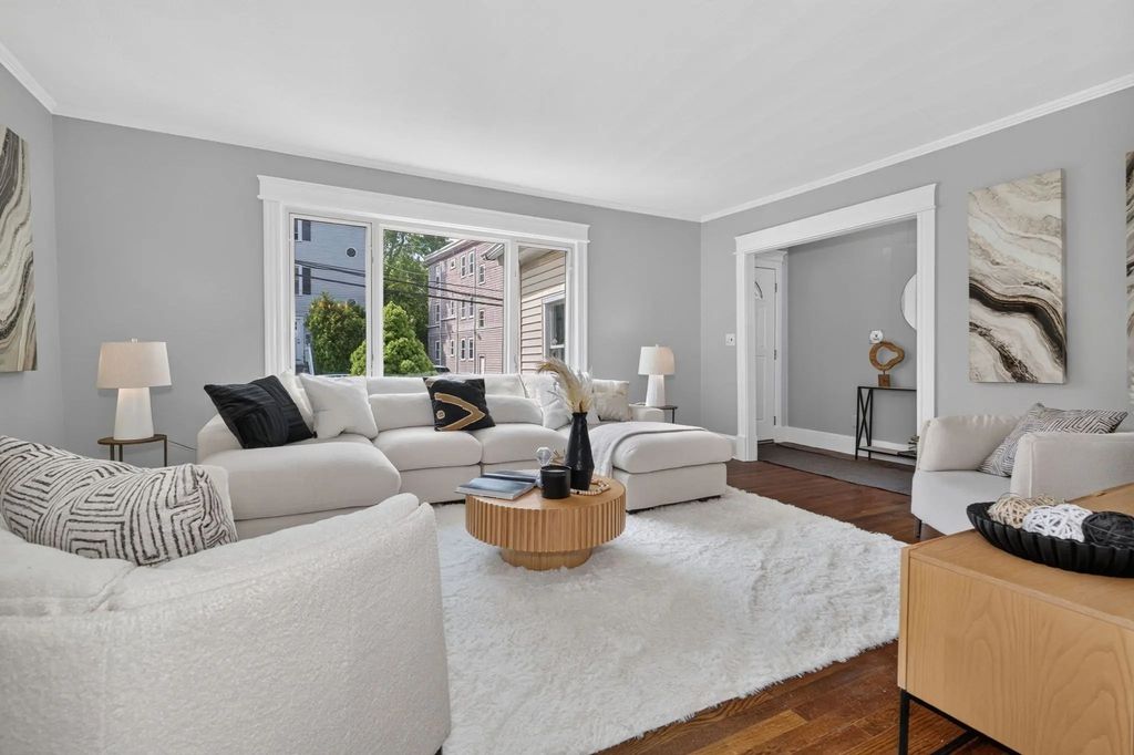 106-108 Rossmore Rd #1, Boston