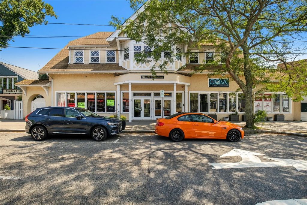 615 Main #7, Barnstable