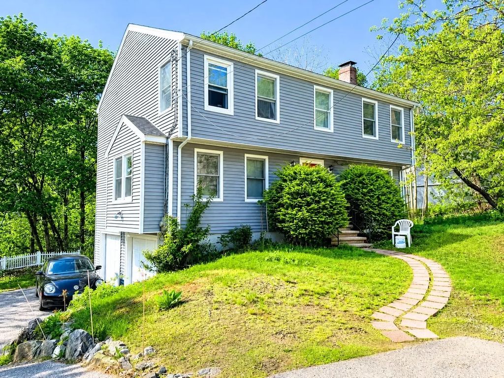 14 Kings Court., Arlington