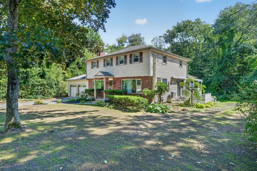 375 Kendall Rd, Tewksbury