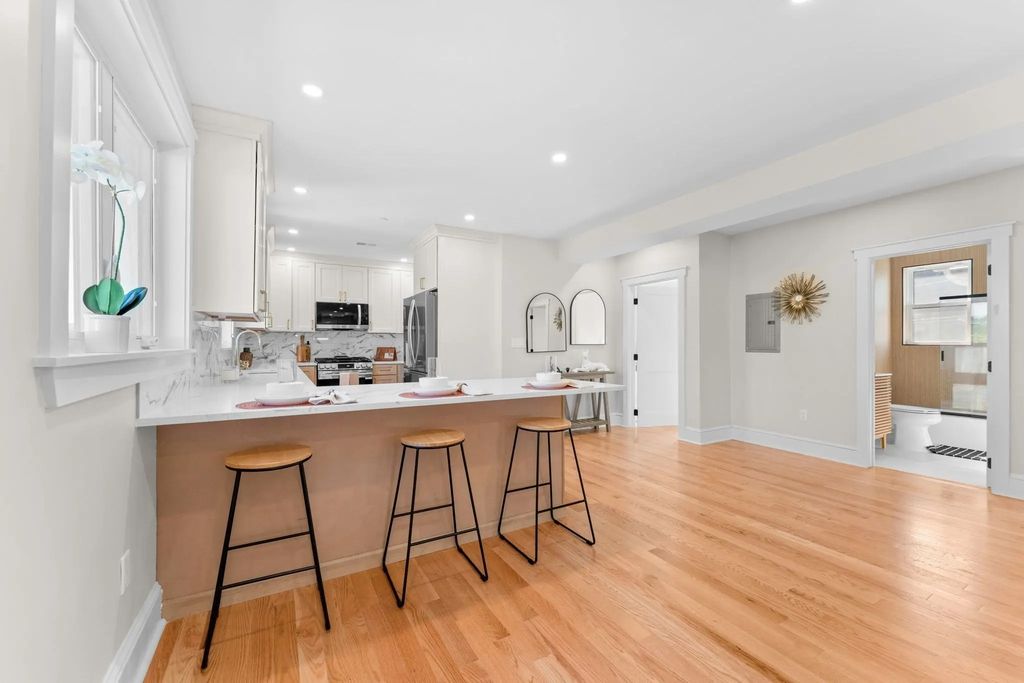 194 Washington Ave #3, Winthrop