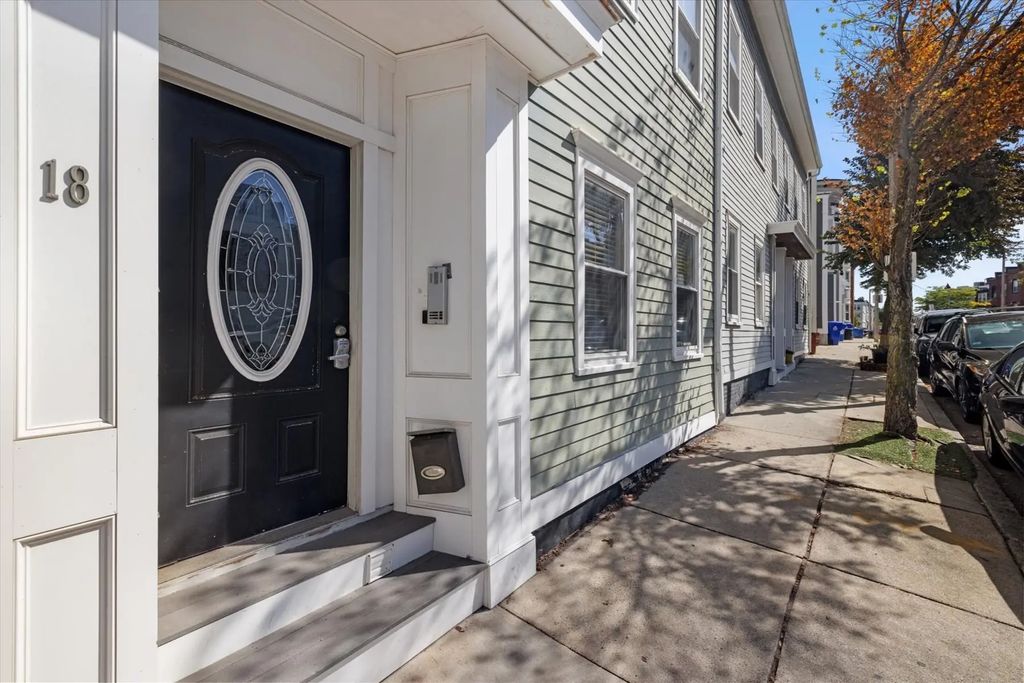 18 Emerson St #1, Boston
