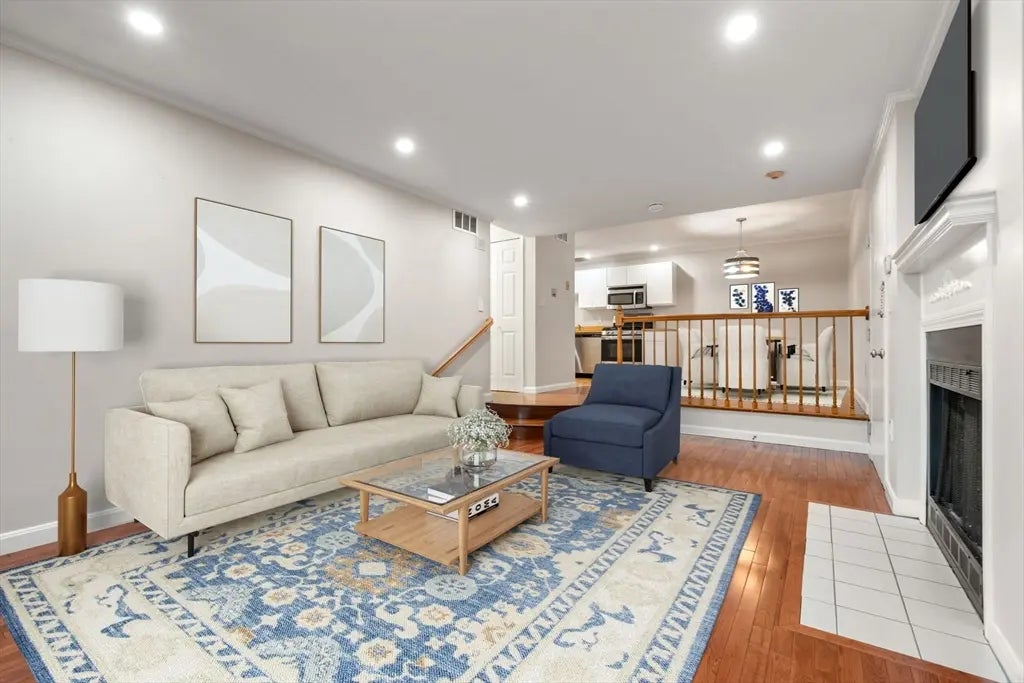 1216 Vfw Pkwy #40, Boston