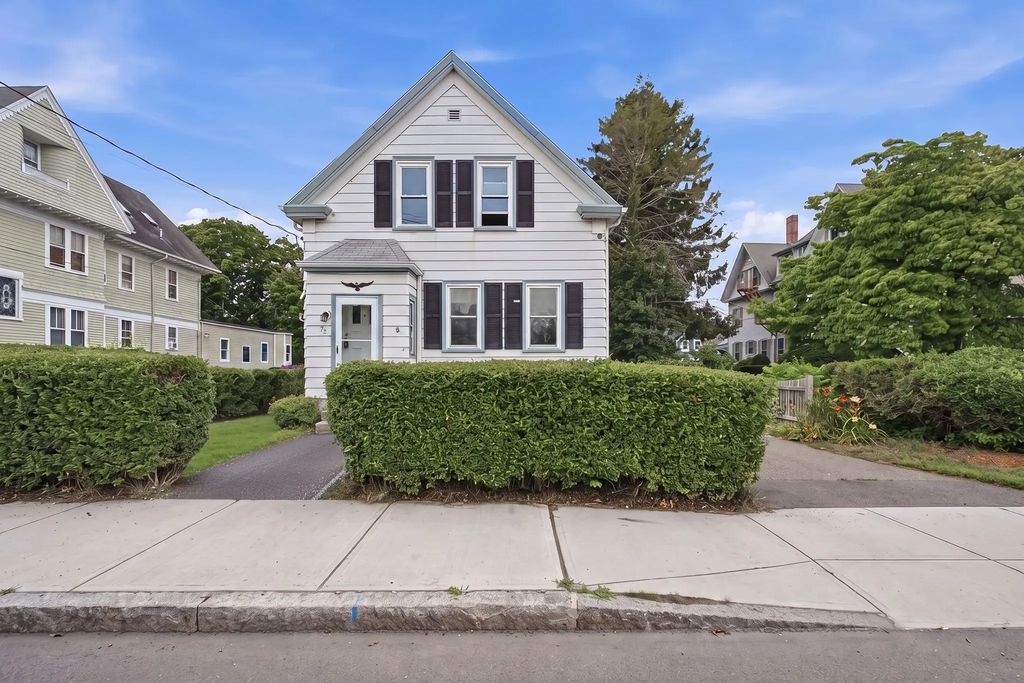 92 Broadway, Taunton