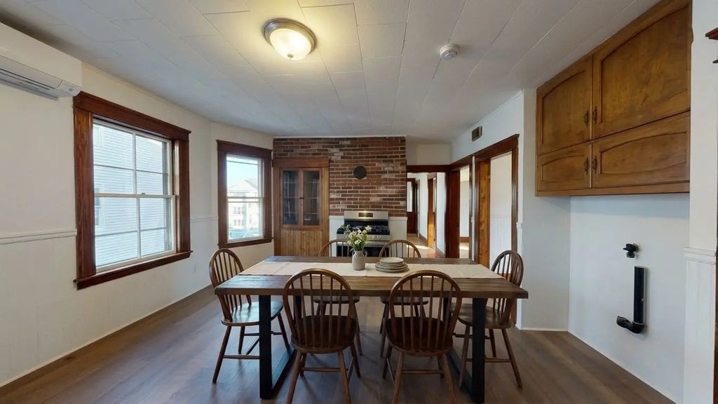 15 Ericsson St #2, Worcester