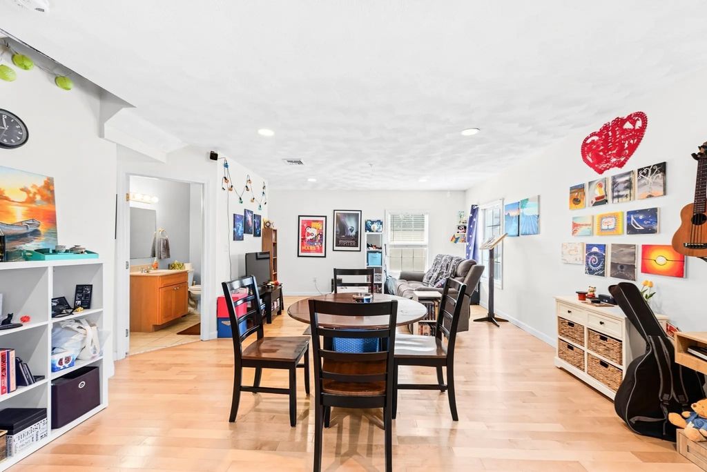 25 James St #7, Malden