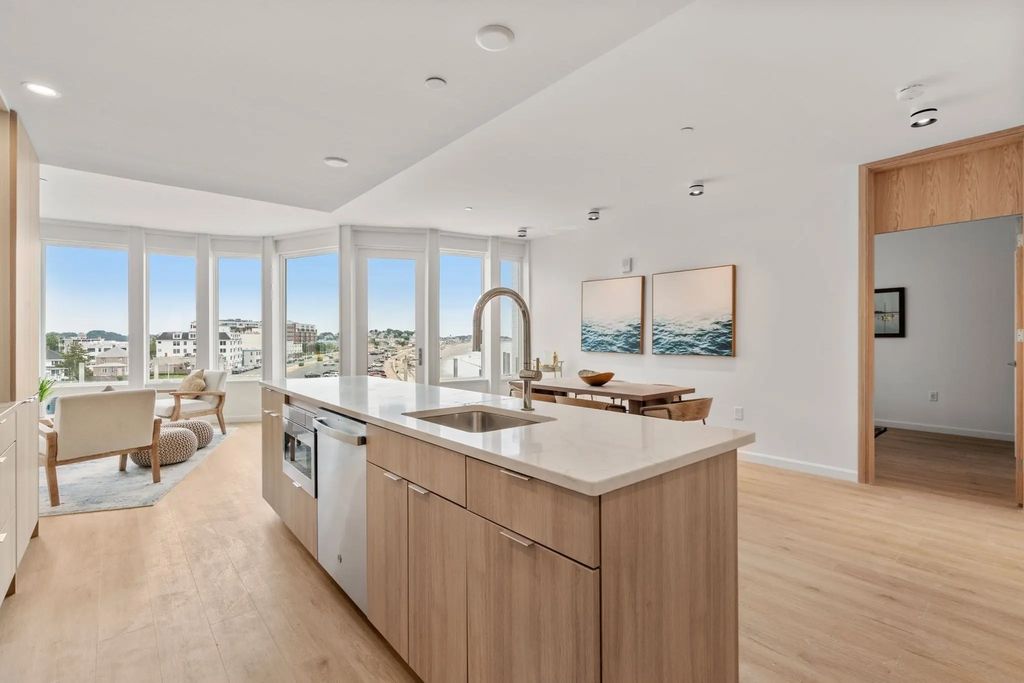 120 Nantasket #307, Hull