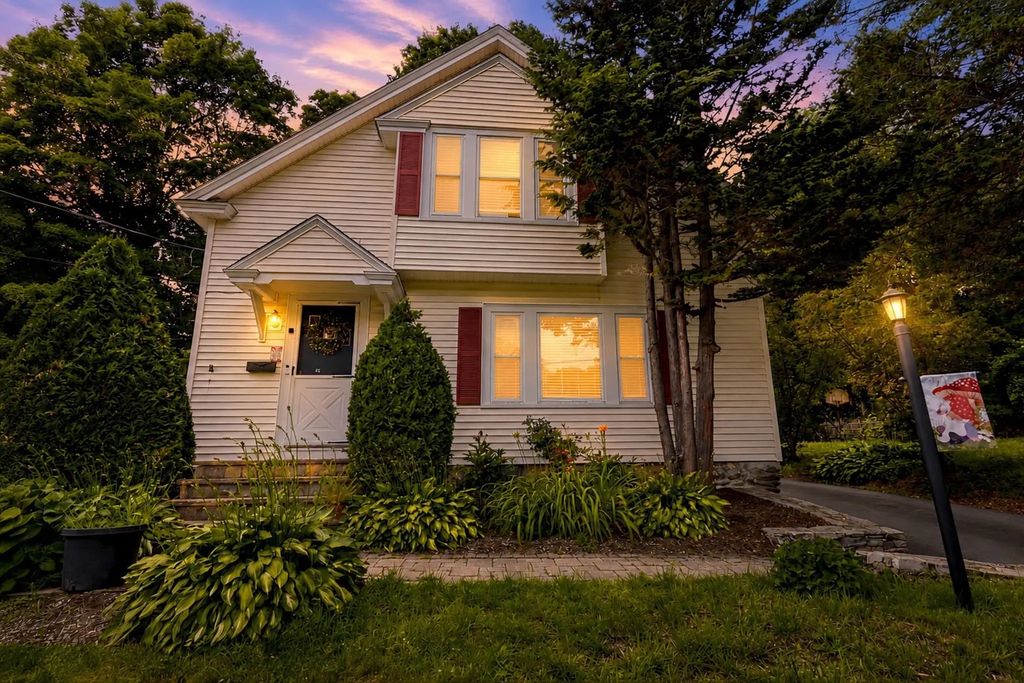 31 Wildrose Ave, Worcester