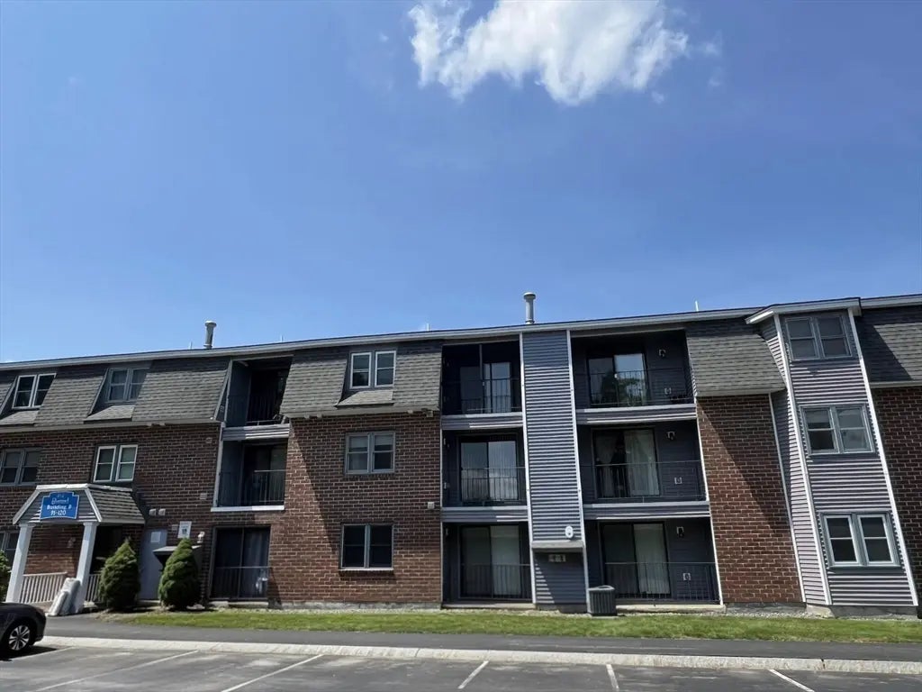 113 Bluestone Dr #113, Nashua