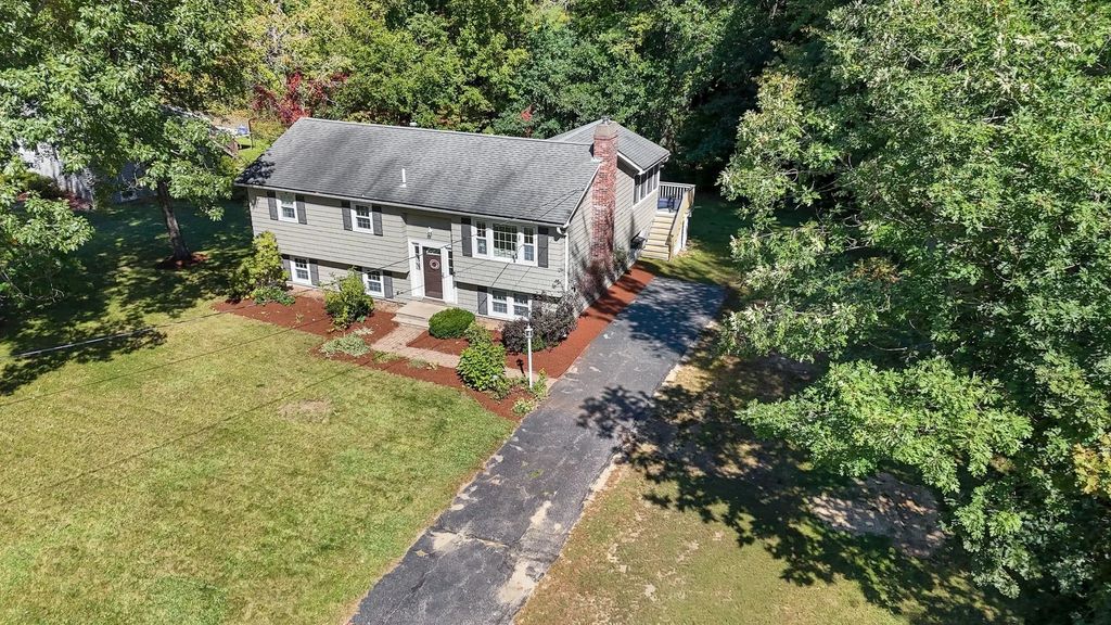 7 Hickory Dr, Townsend