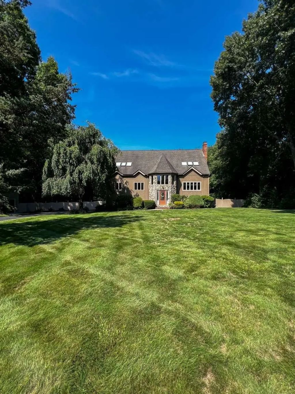 26 Liberty Hill Drive, Blackstone