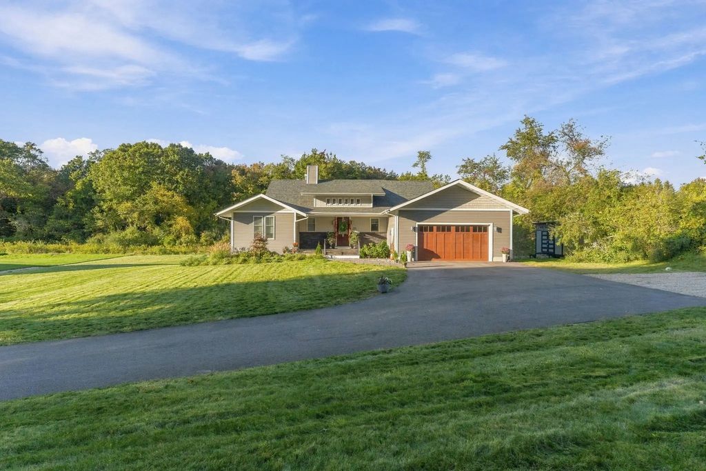 685c Curtis Corner, South Kingstown
