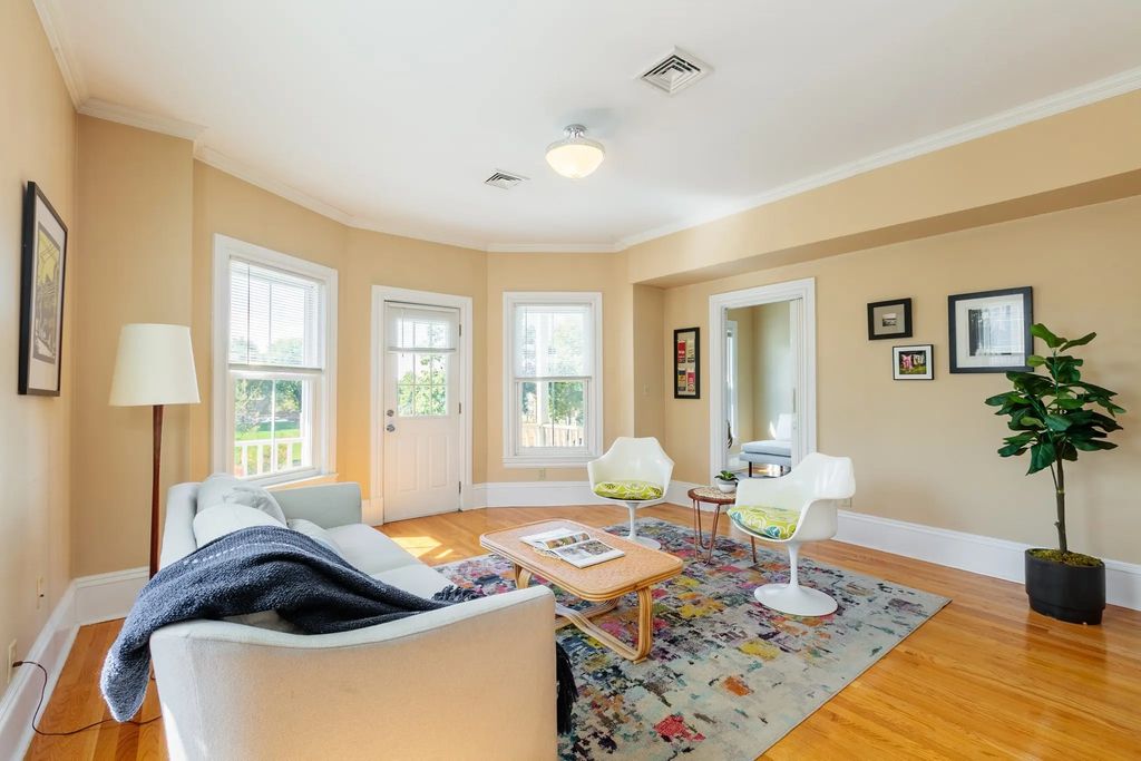561a Broadway #2, Somerville