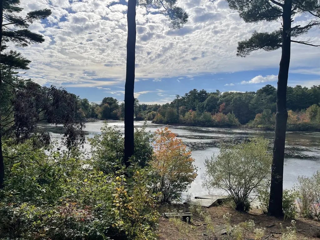 96 Lake Shore Dr, Duxbury