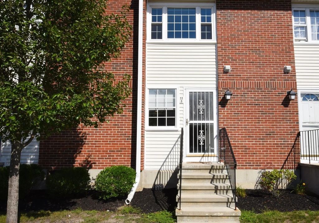 41 Foundry Street #11-3, Easton