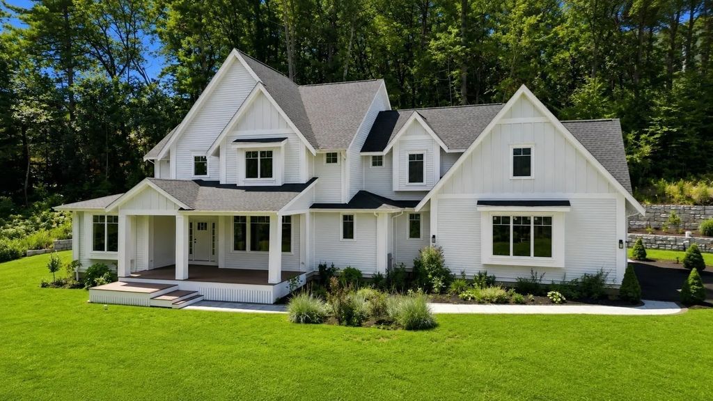 55 Widow Rites Ln, Sudbury