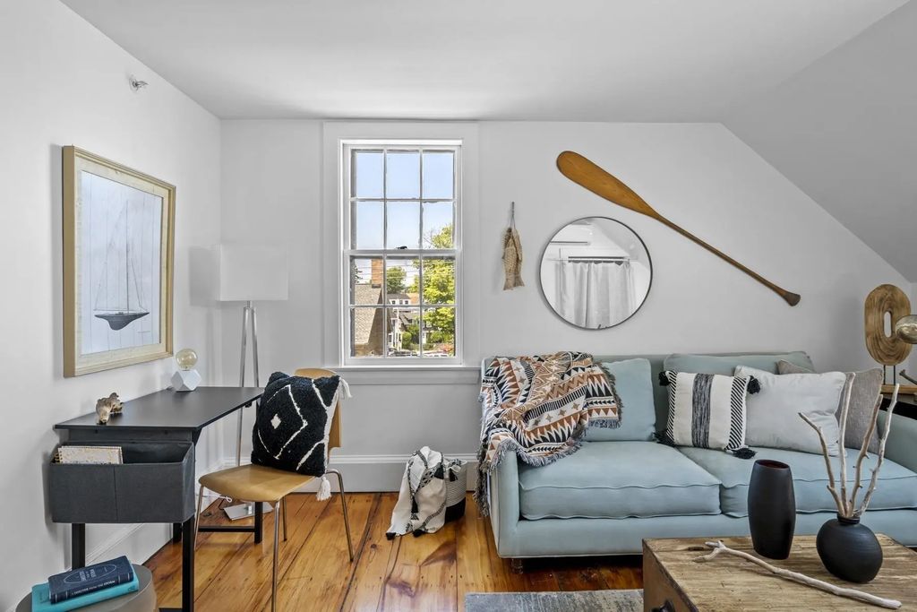 33 Broadway #3, Rockport