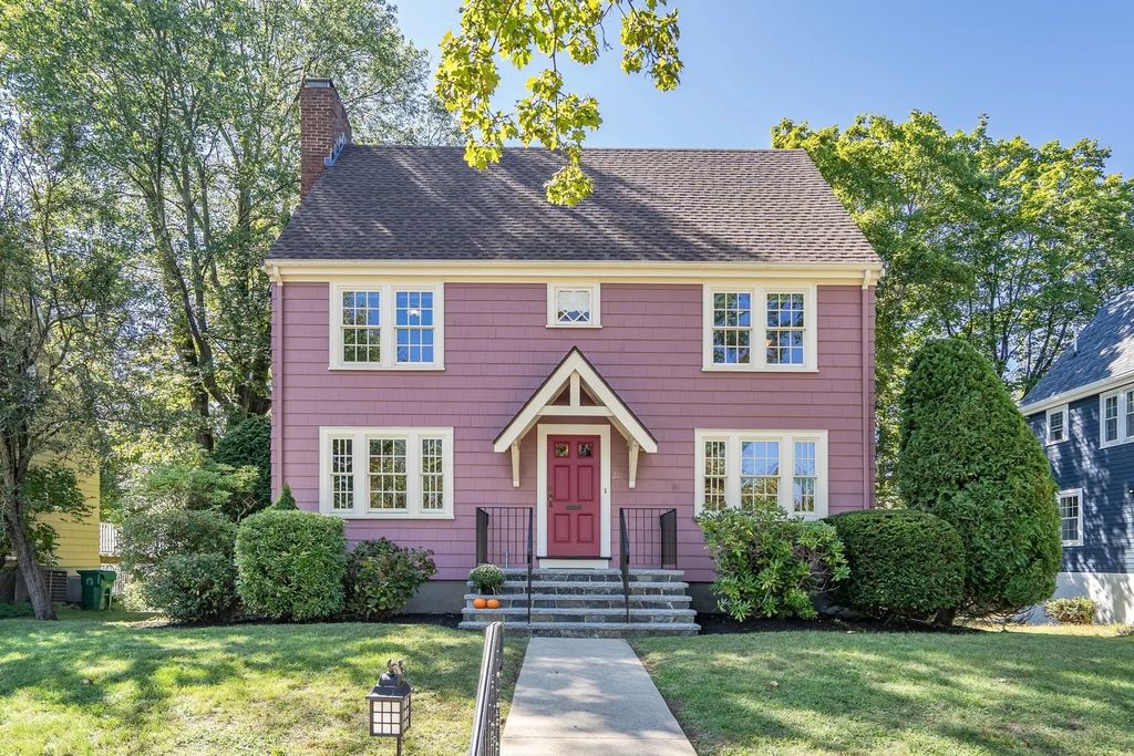 21 Allen Ave, Newton