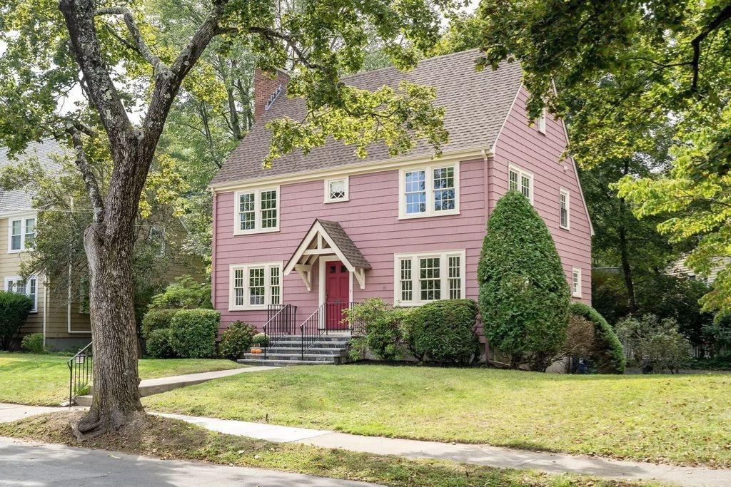 21 Allen Ave, Newton