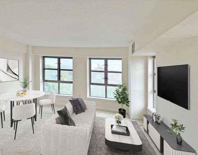 931 Massachusetts Ave. #801, Cambridge
