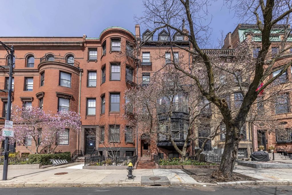 462 Beacon St #22, Boston