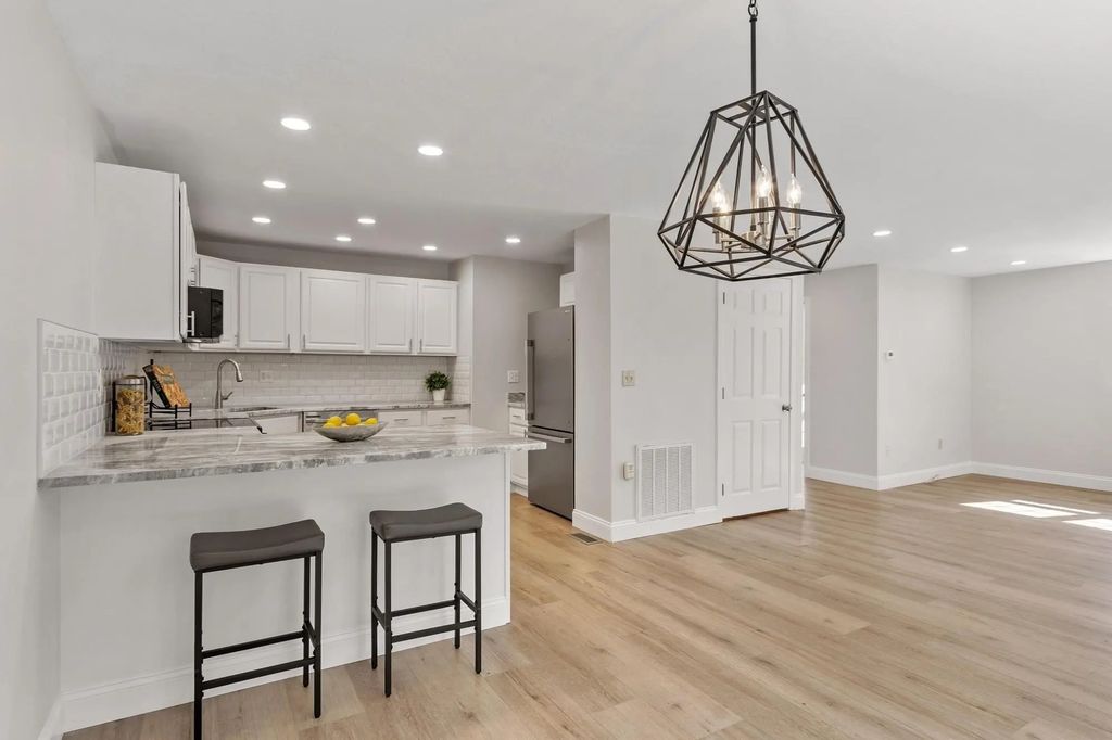 4 Victoria Drive #1, Auburn