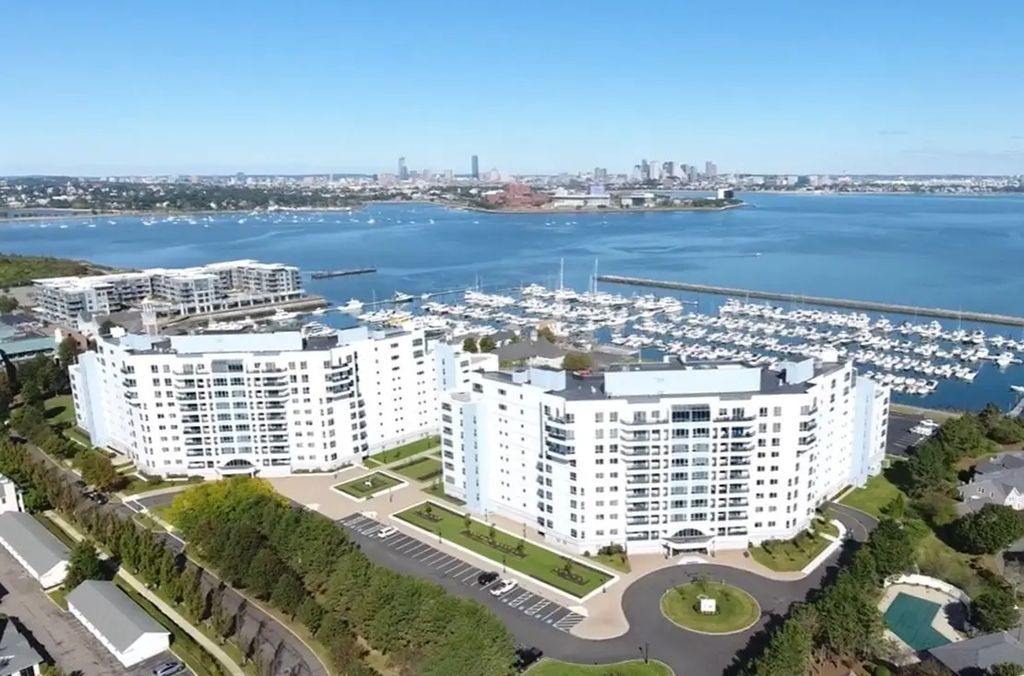 2001 Marina Dr #312, Quincy