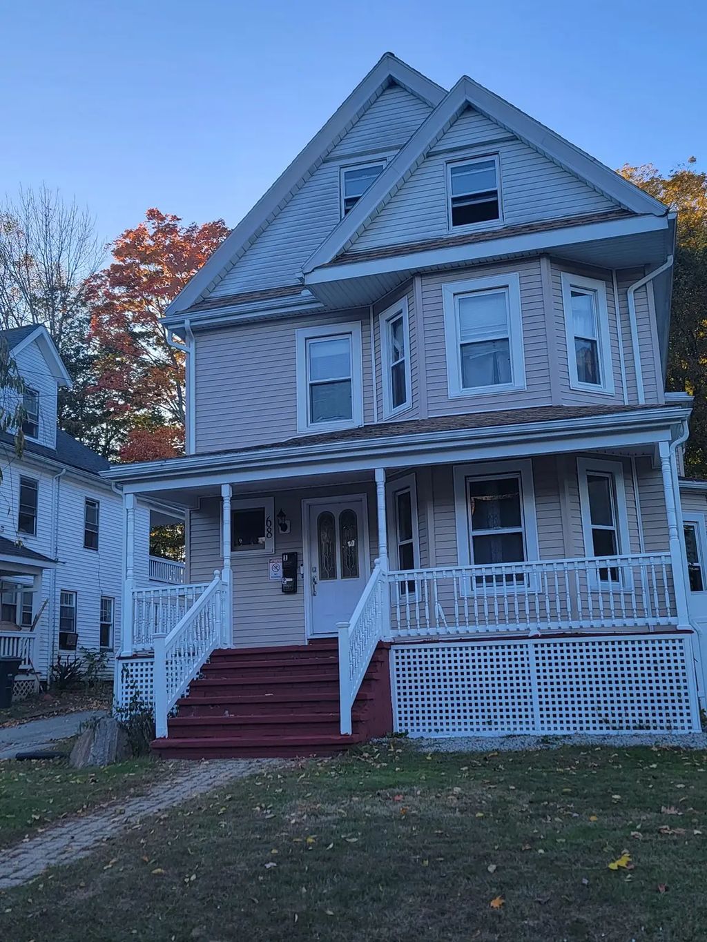 68 Coombs St #1, Southbridge