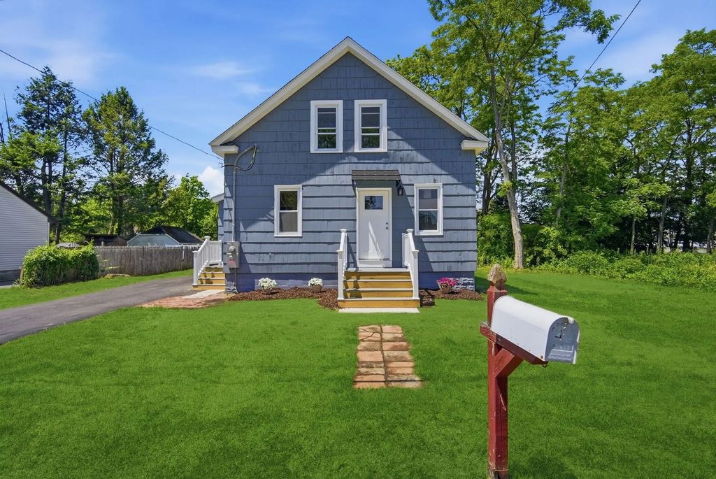 4 Wilson Str, Wilbraham