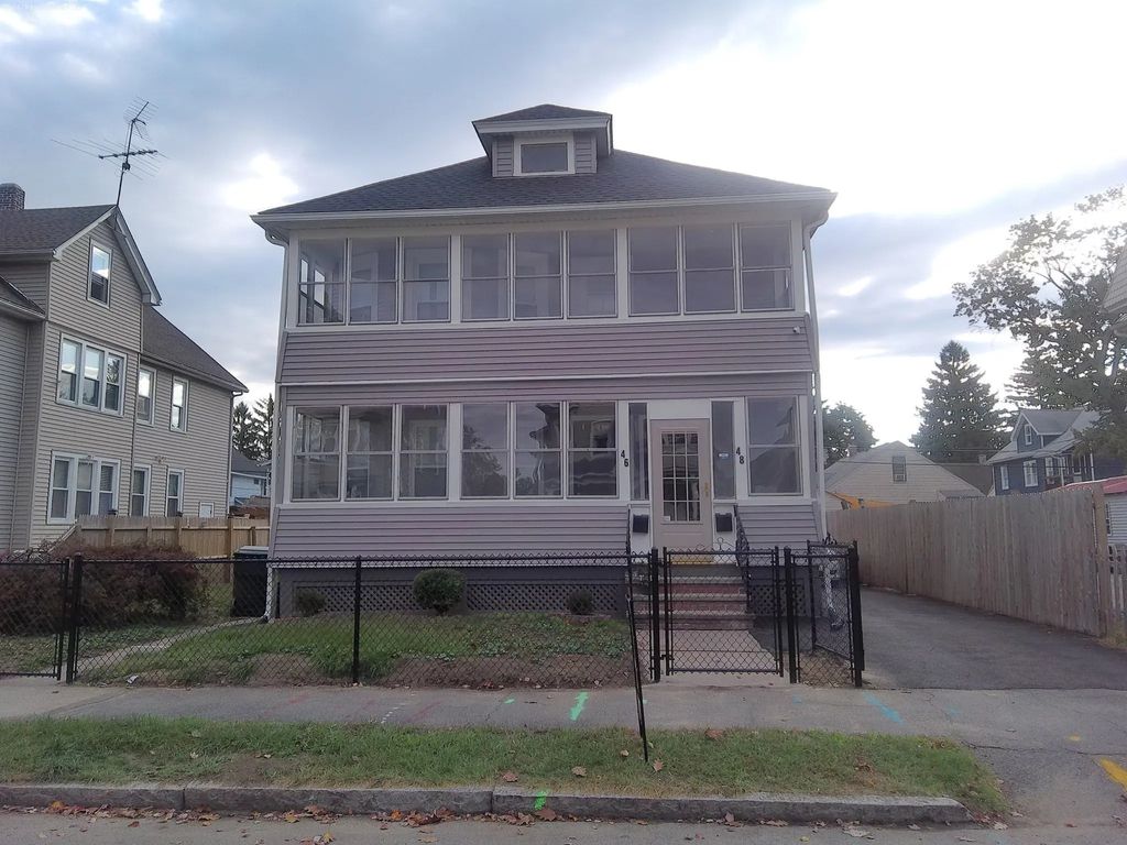 46-48 Mooreland St #1fl, Springfield