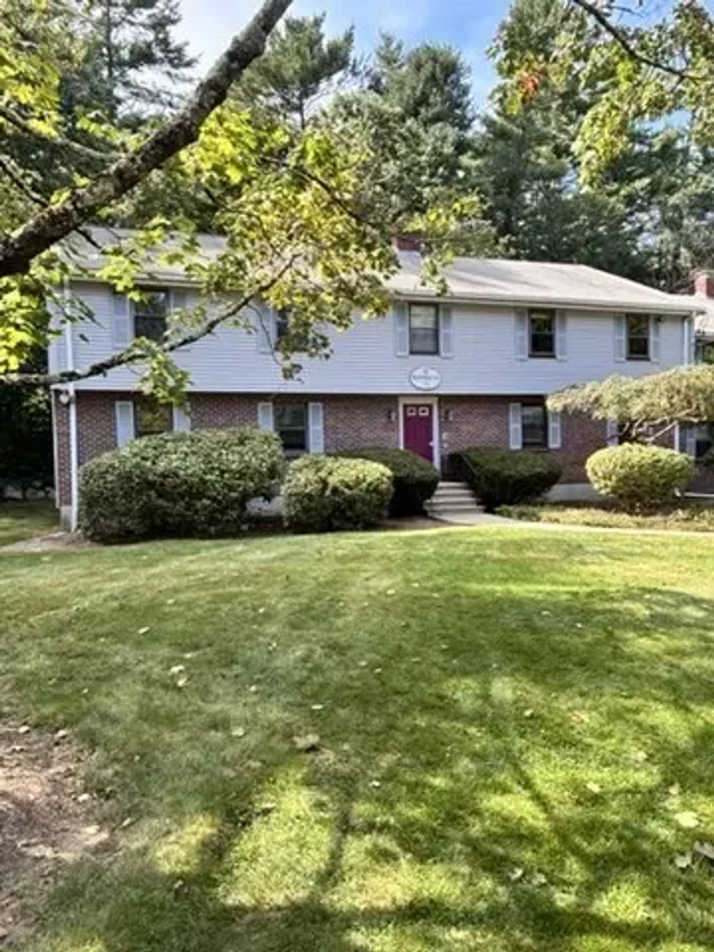 6 Meadowbrook Ln #4, Easton