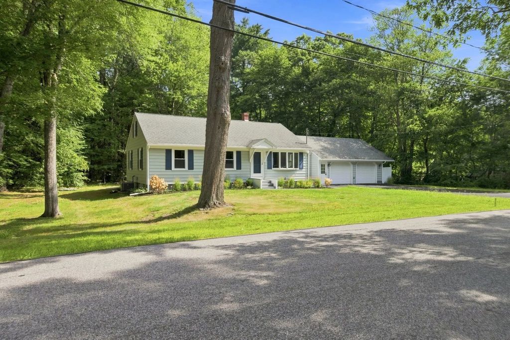 17 Drinkwater Rd, Hampton Falls