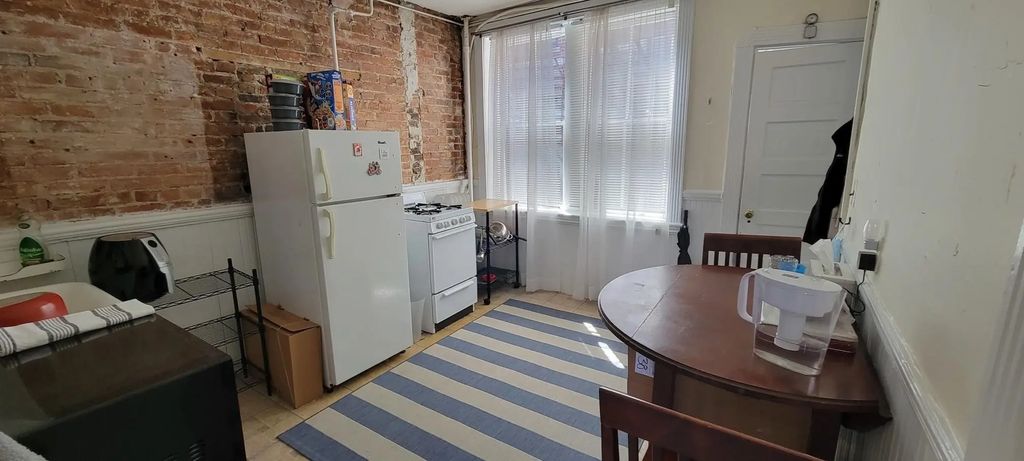 76 Myrtle St #7, Boston
