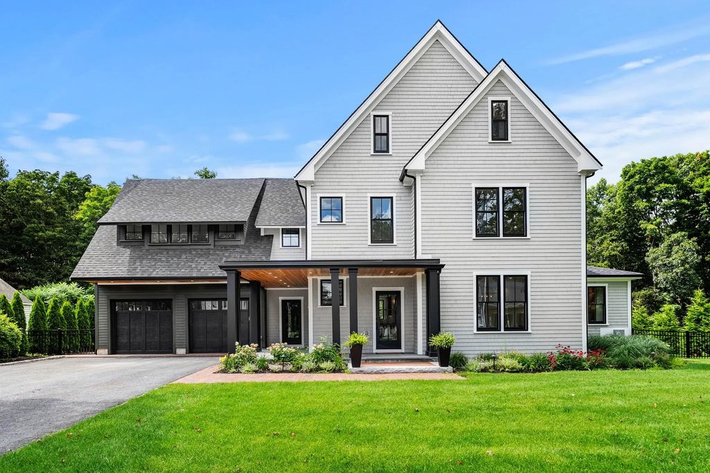 12 Roosevelt Pl, Newburyport