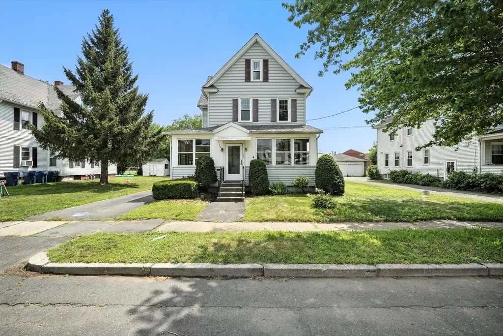 36 Maple Ter, West Springfield